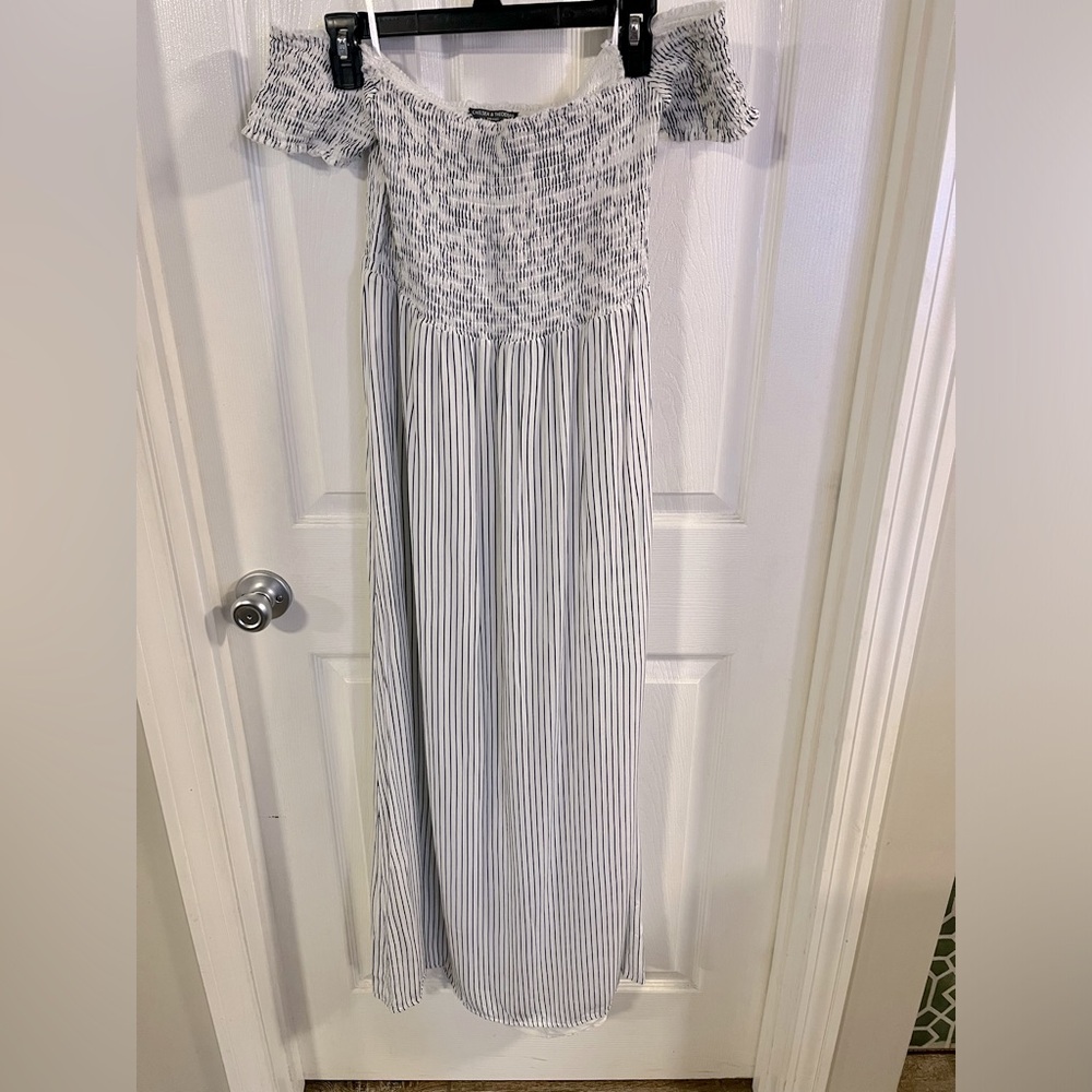 Chelsea & Theodore large dress